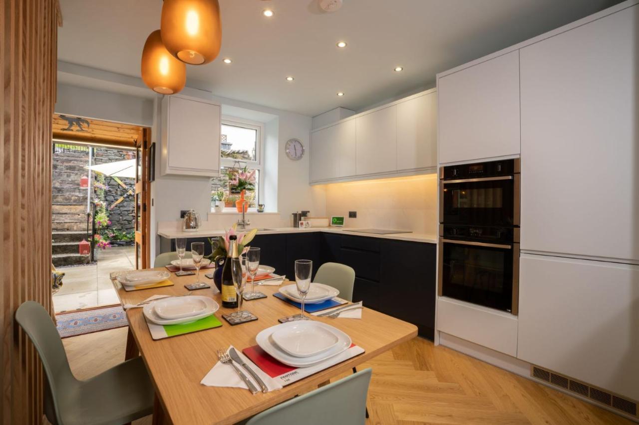 Modern Home In Windermere By Letmestay Экстерьер фото